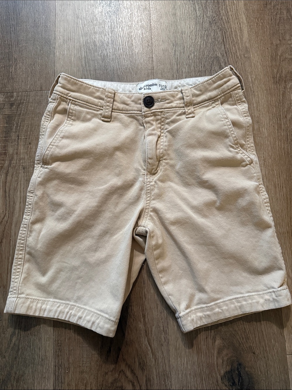Abercrombie Kids Khaki Shorts Size 11/12